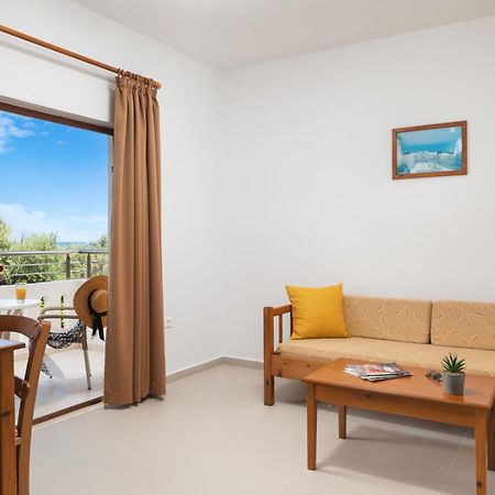 كاليفيس Aphrodite Apartments المظهر الخارجي الصورة