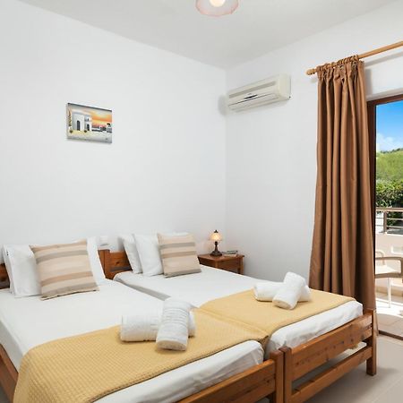كاليفيس Aphrodite Apartments المظهر الخارجي الصورة