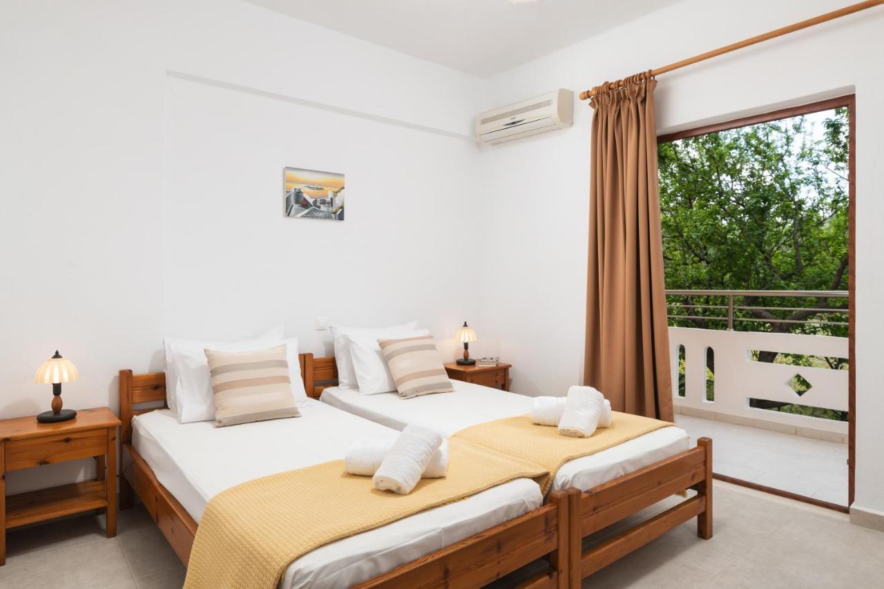 كاليفيس Aphrodite Apartments المظهر الخارجي الصورة